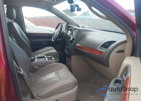 2014 Chrysler Town & Country Touring-L z USA, uszkodzony, nr VIN 2C4RC1CG6ER300460